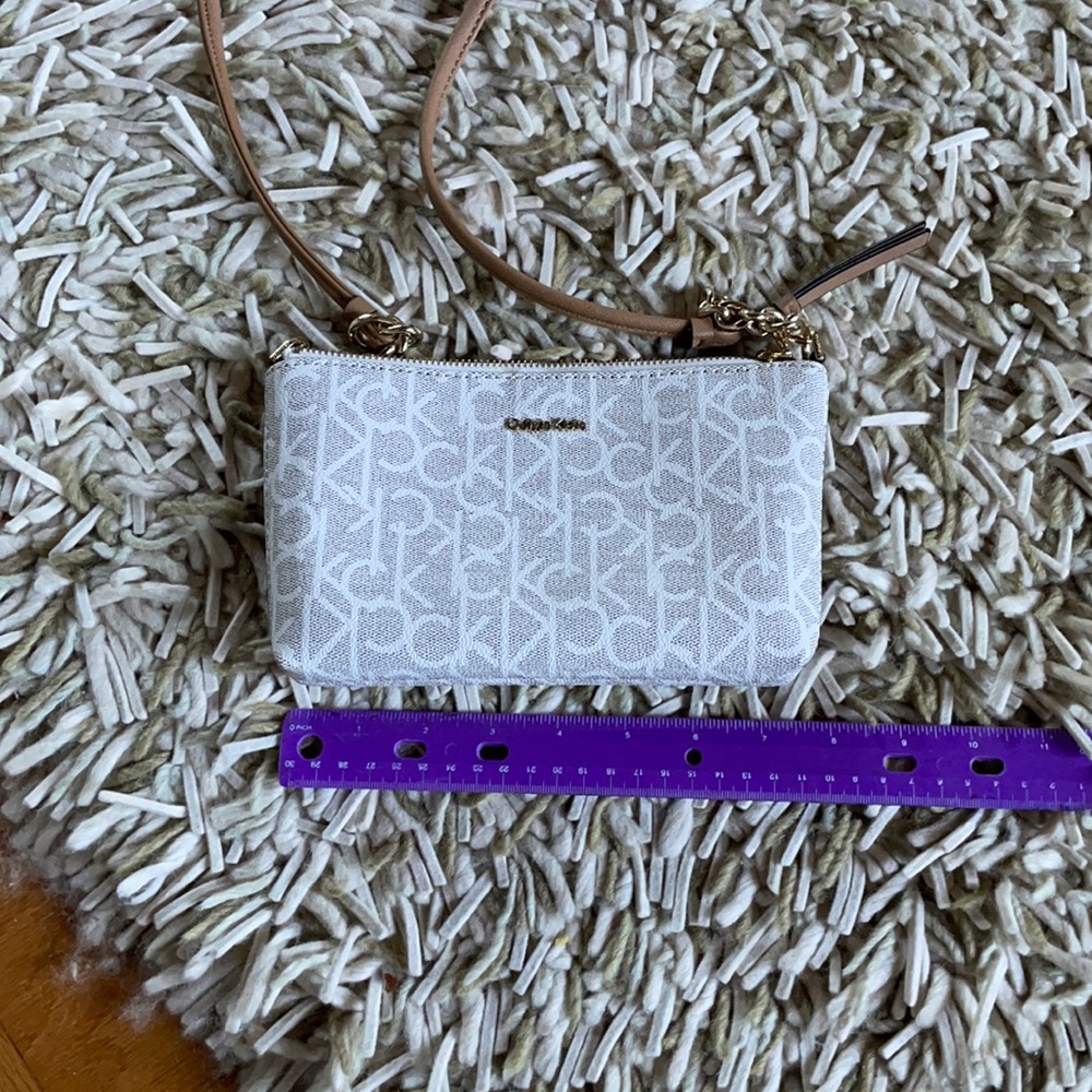 Cross body bag- never used